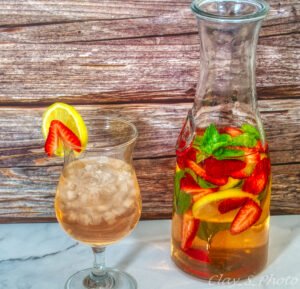 Read more about the article Strawberry Mint Infused Water