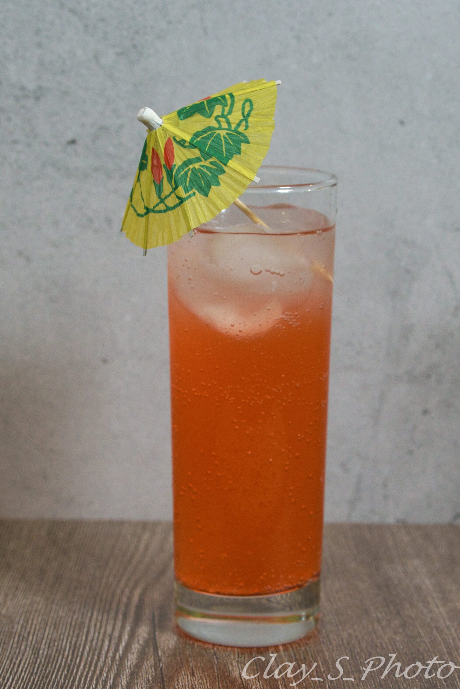 Read more about the article Strawberry Peach Sparkling Water