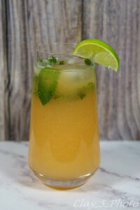 Read more about the article Tart Grapefruit Ginger Fizz